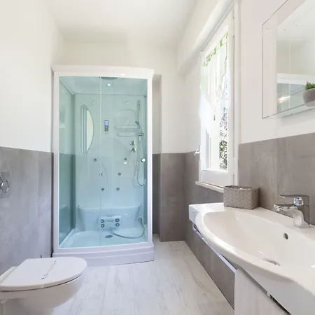 Guest house Alehouse 3*